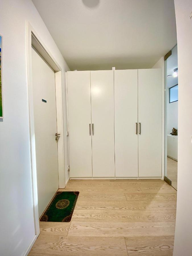 Alpen-Panorama Suite - Einzigartige Privatsuite Hoch Ueber Muenchen, 12Tes Og, Alpenblick, Loggia, Whirlpool, 15 Minuten Zum Zentrum, Ruhe Und Erholung In Der Stadt Muenchen Fuer Privat Und Geschaeftlich Reisende Екстериор снимка